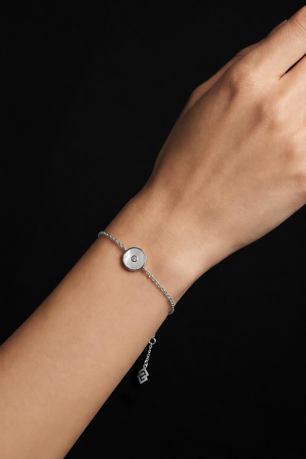 Minx Shell Bracelet