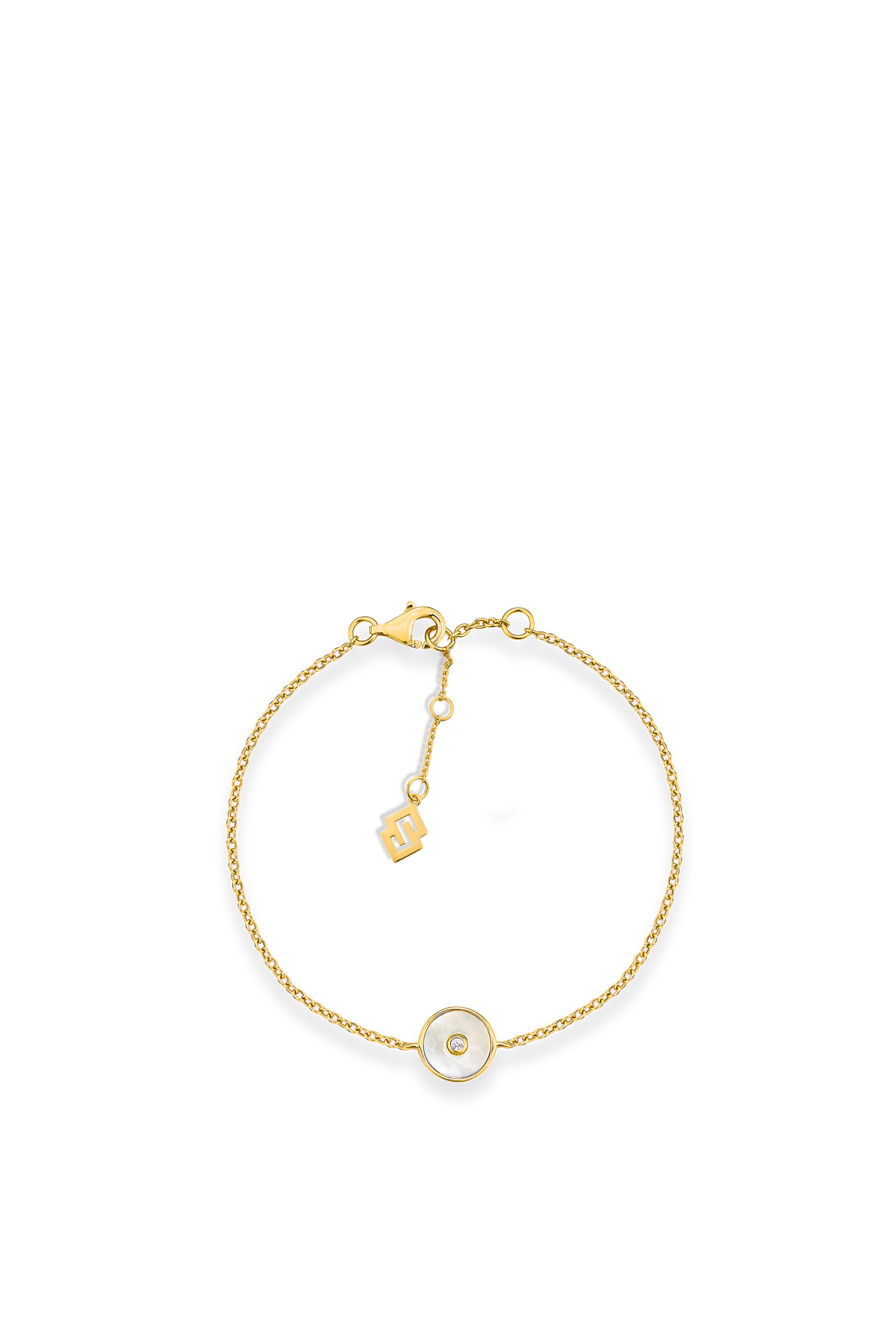 Minx Shell Bracelet in 18K gold vermeil with mother of pearl and conscious diamond charm