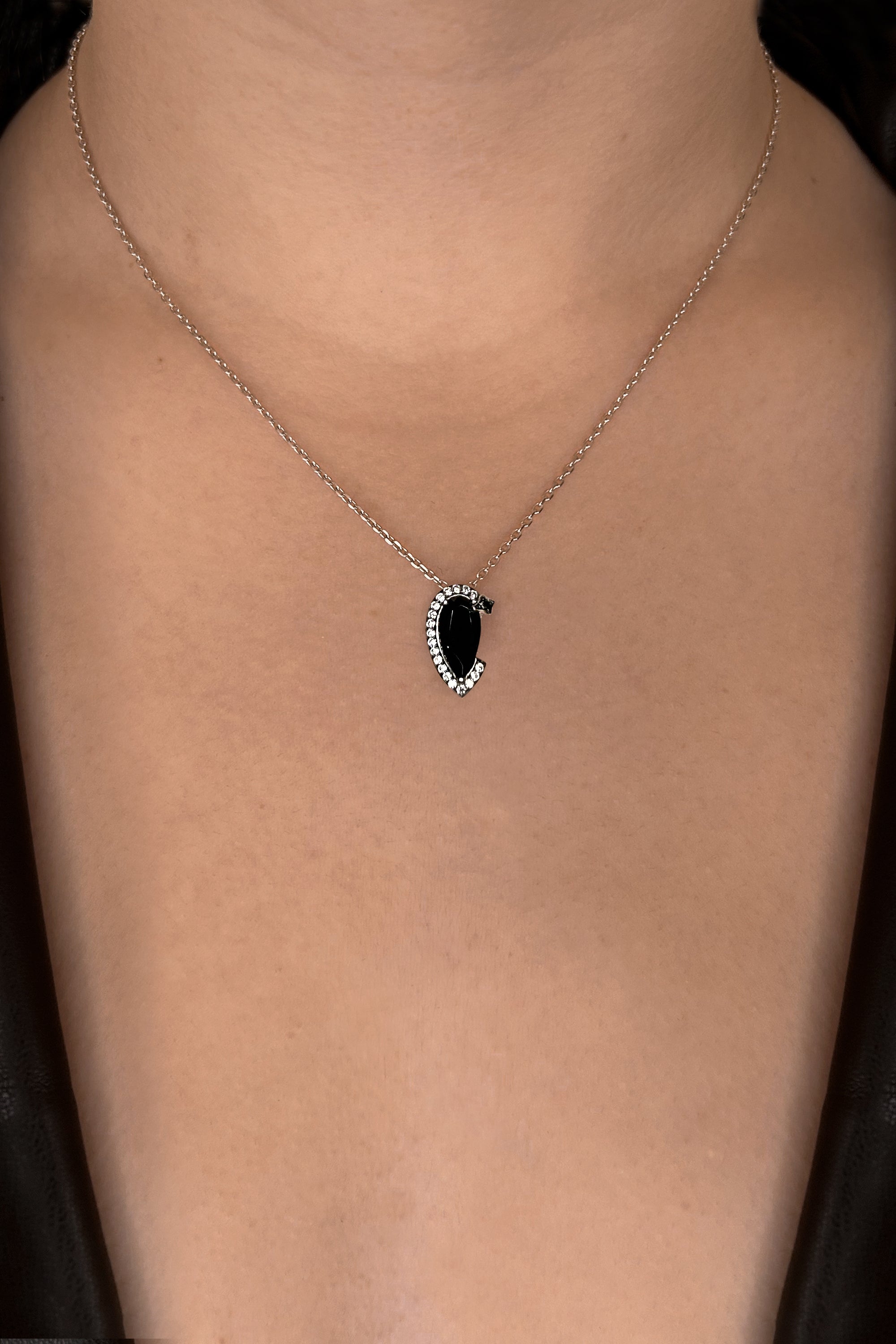 Nourish Necklace Petite