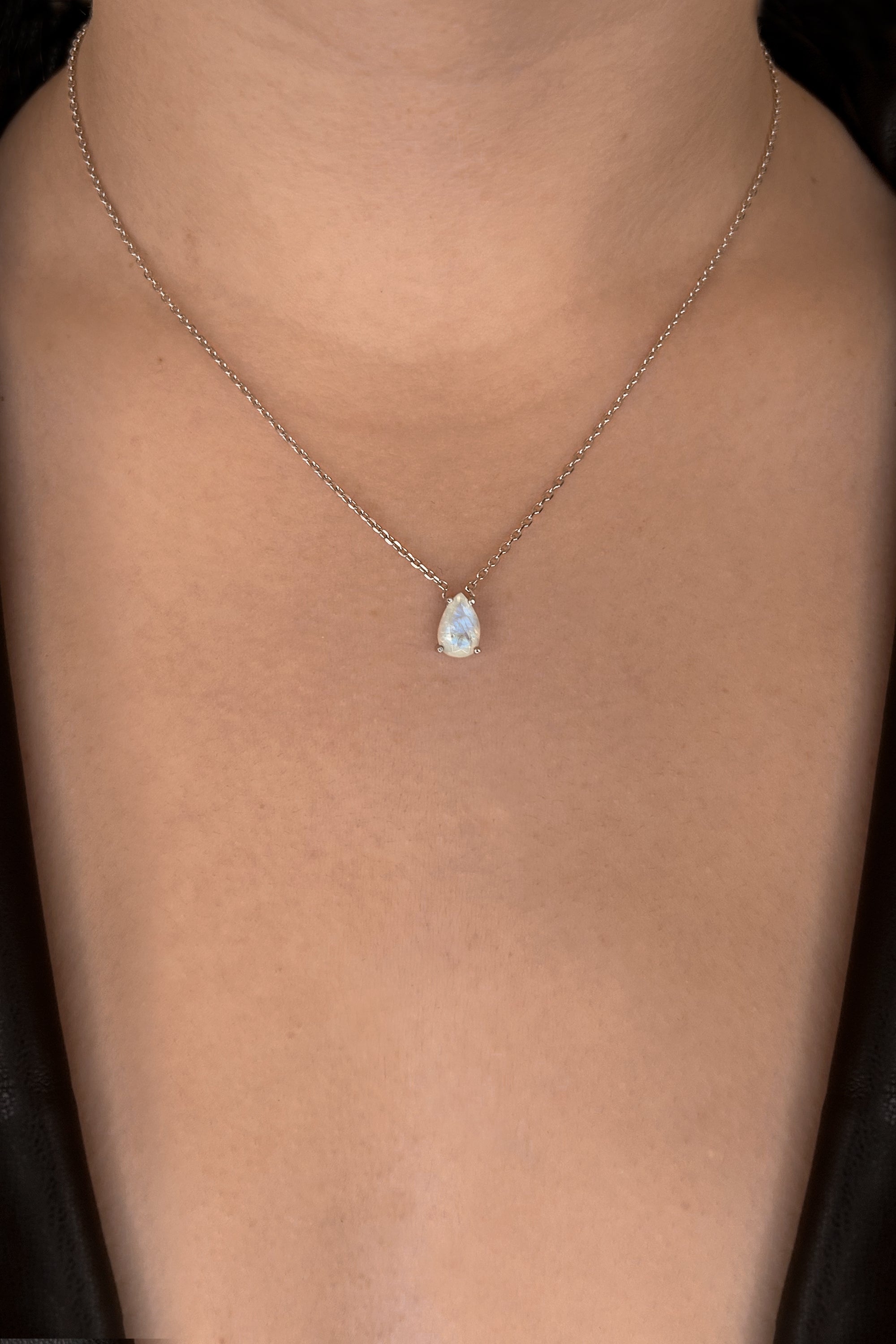 Pure Droplet Necklace Petite