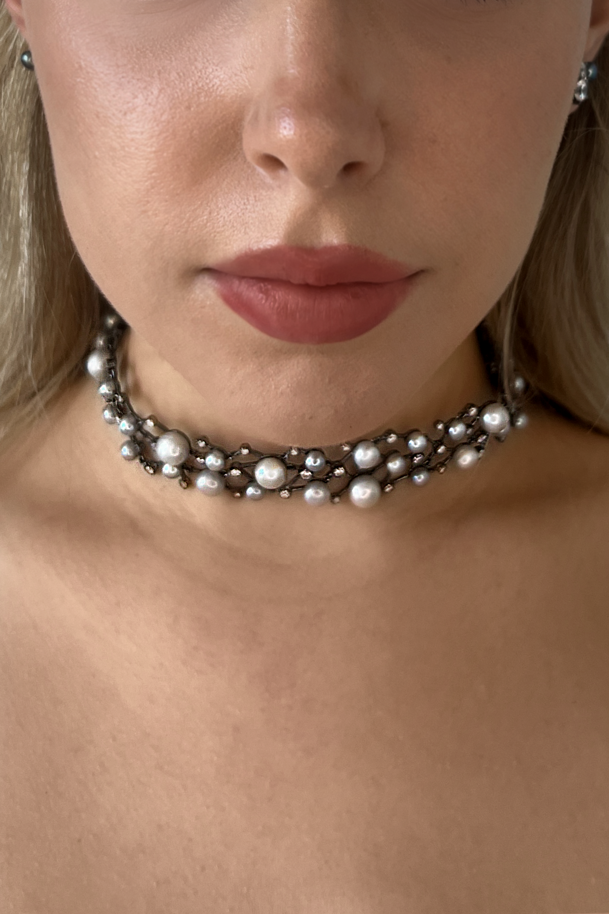 Luna Choker