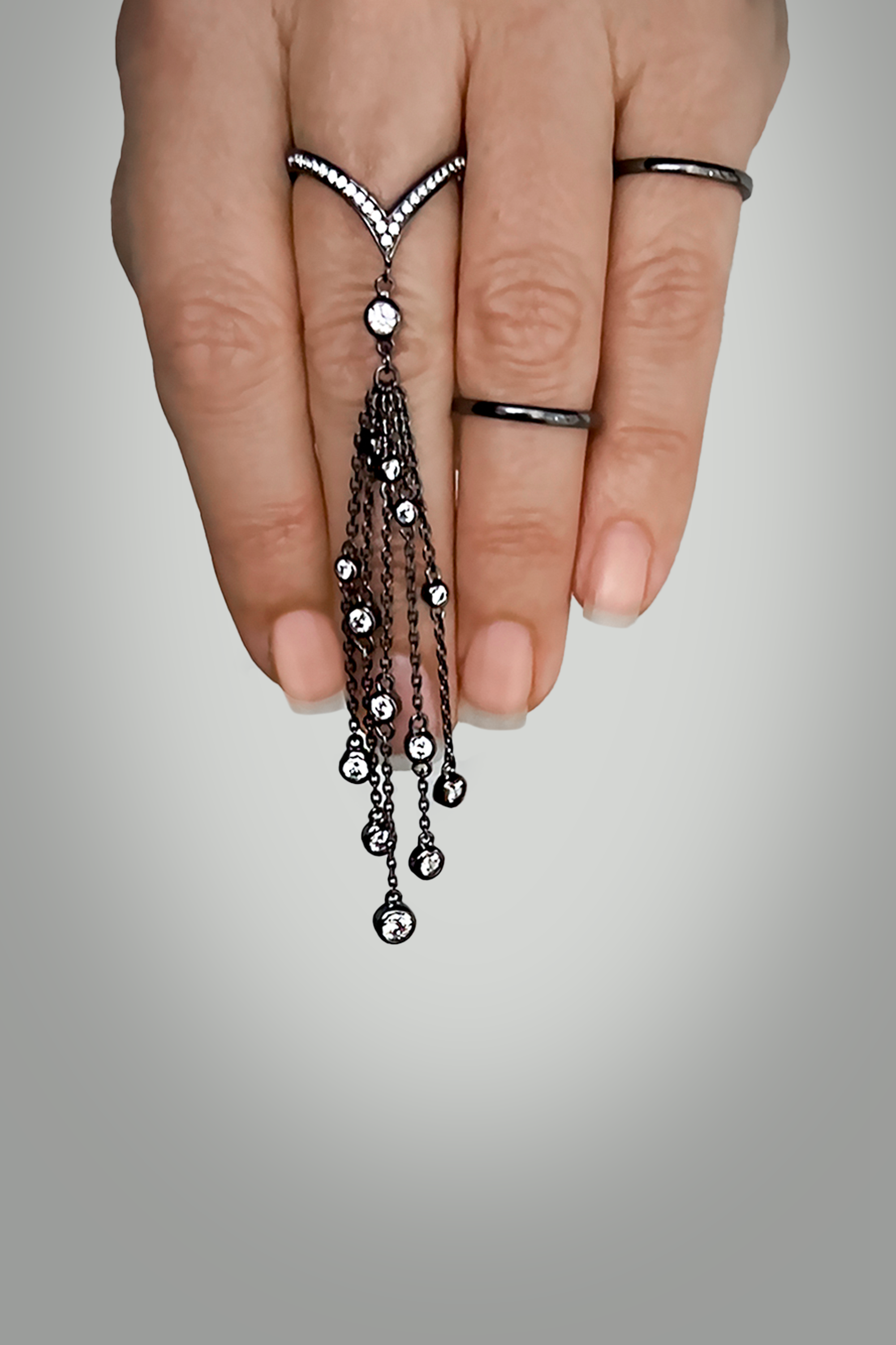 Bold Minx Chain Ring