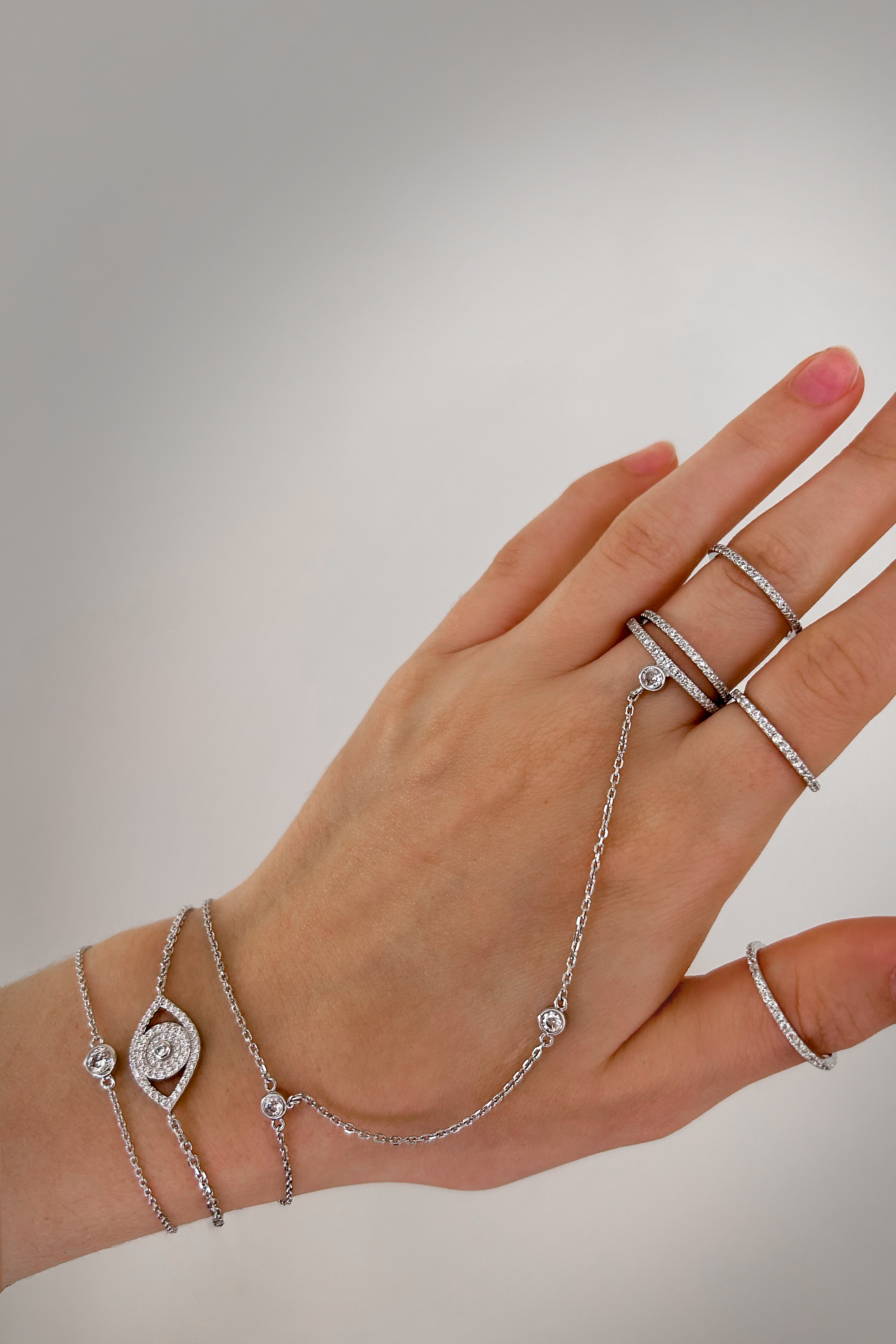 Minx Hand Chain