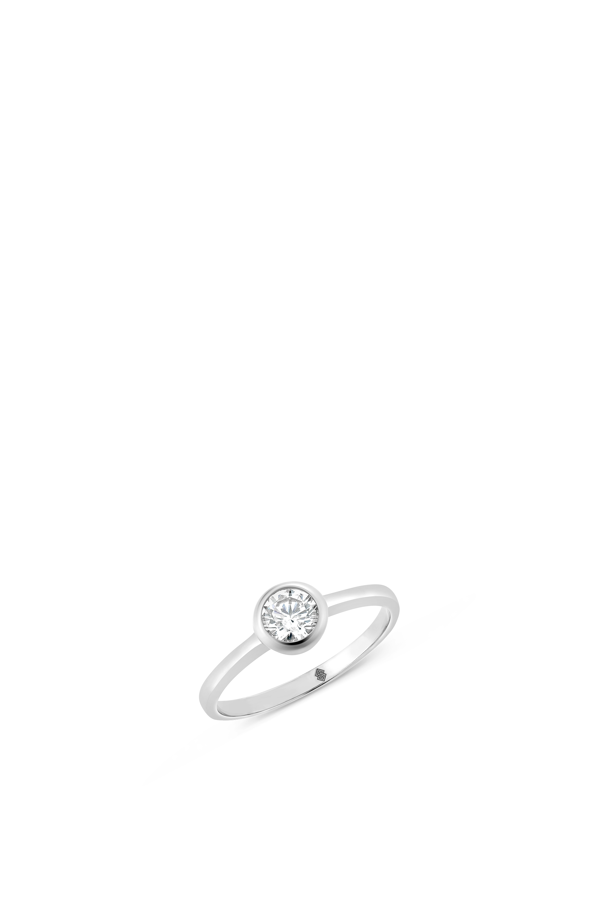 Minx Solitaire Ring Grande