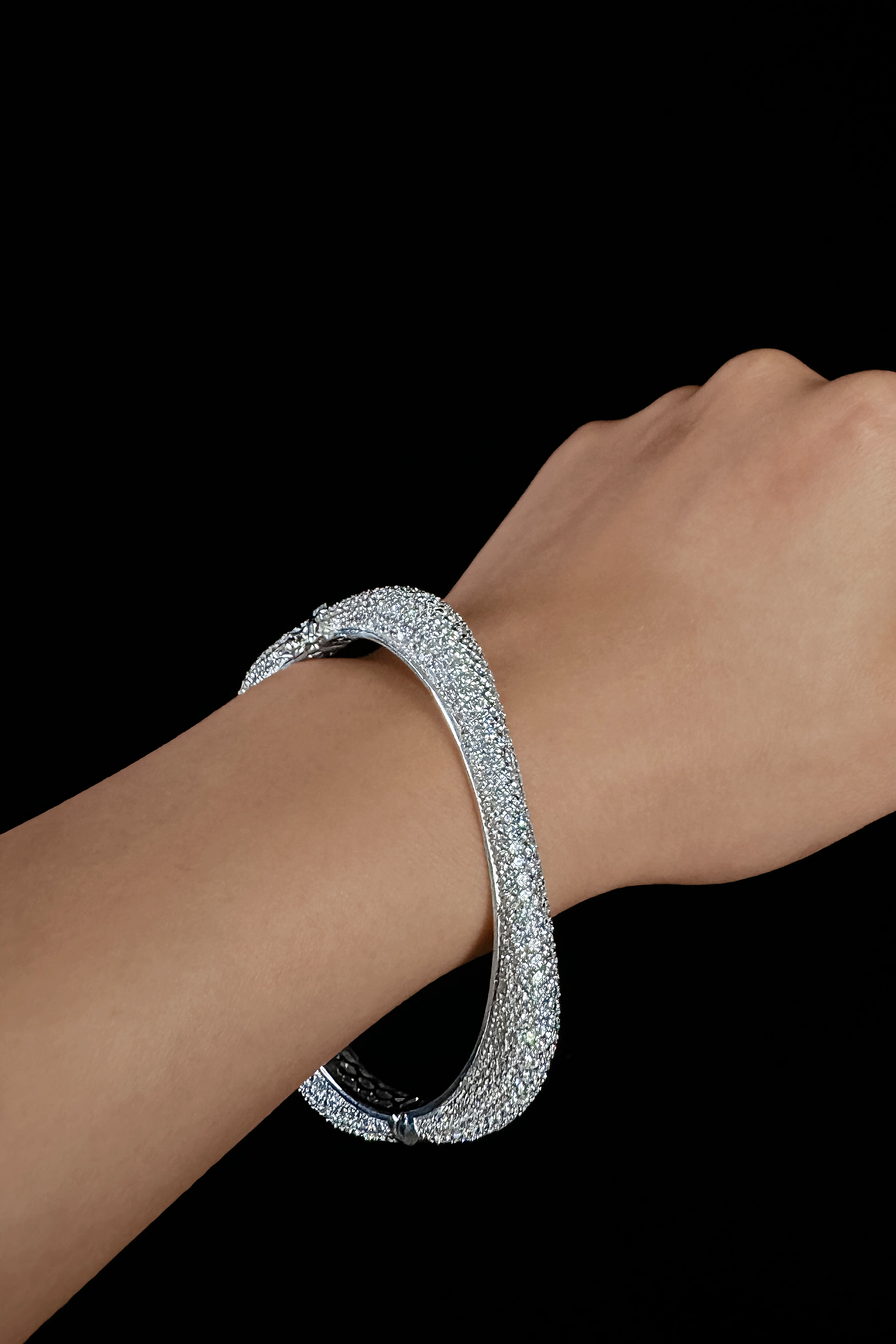 Behold Bangle
