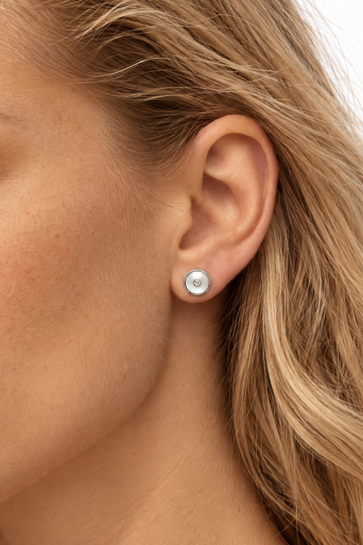 Minx Shell Stud Earrings