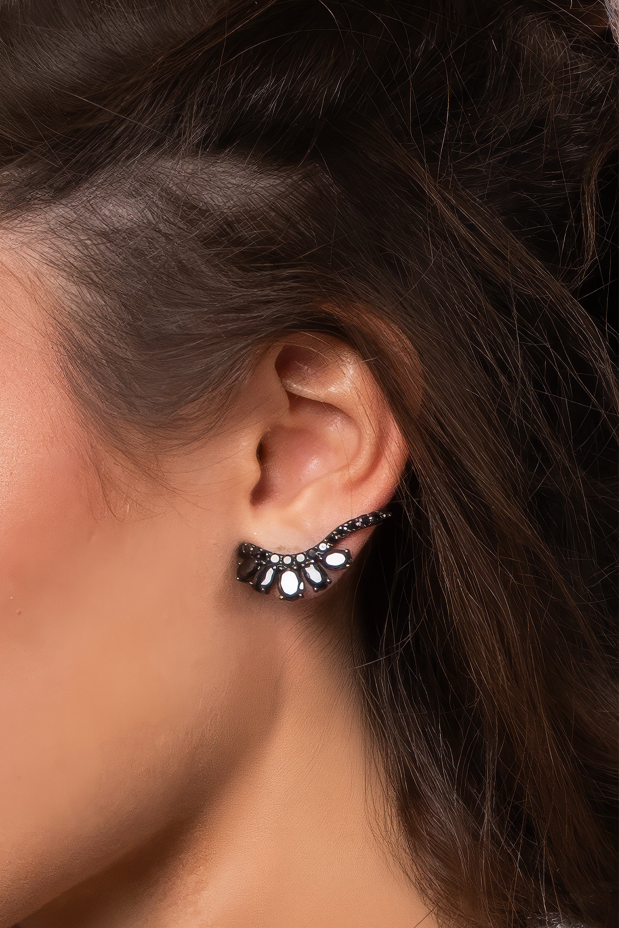 Frontier Ear Crawler