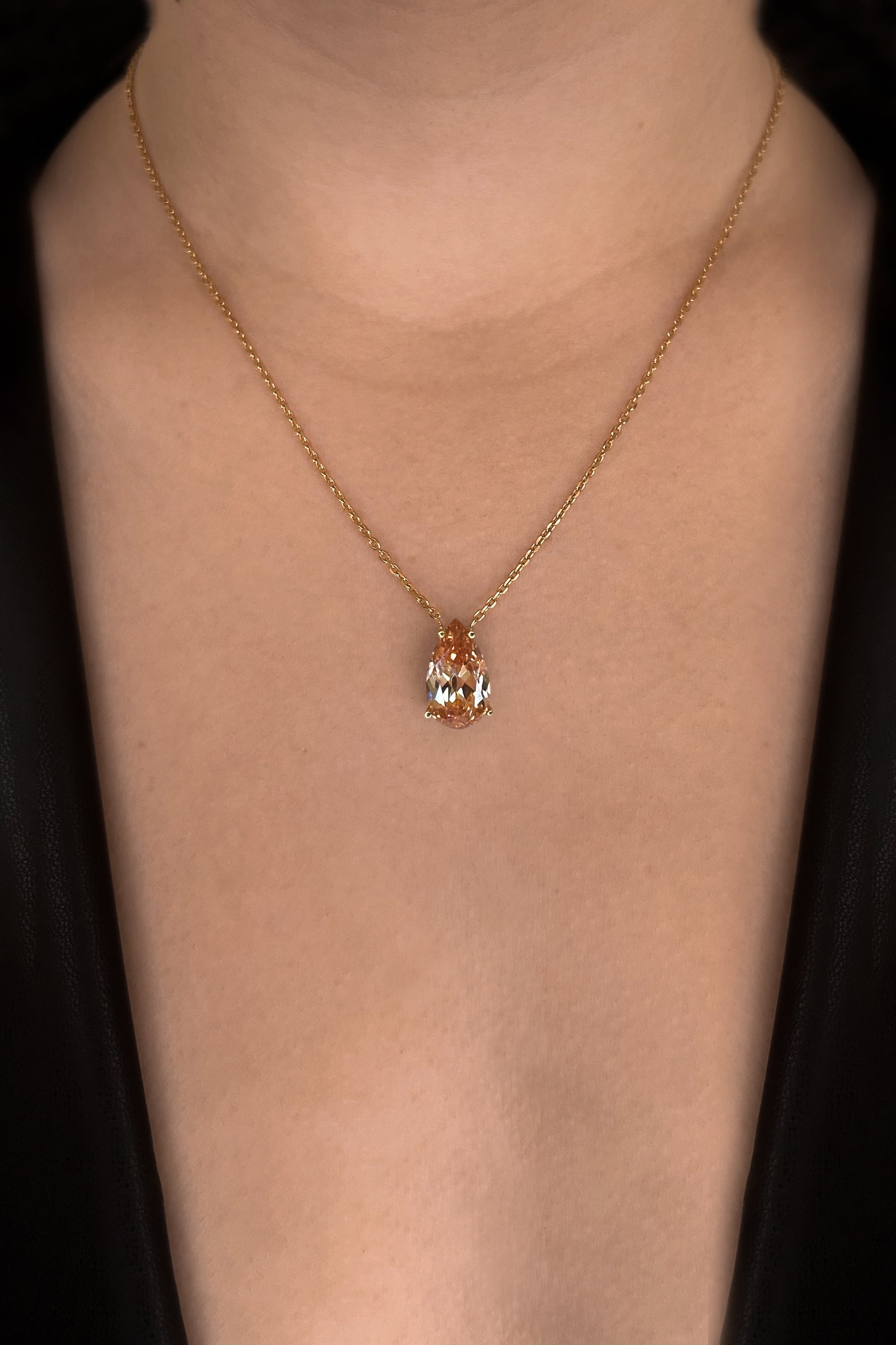 Pure Droplet Necklace